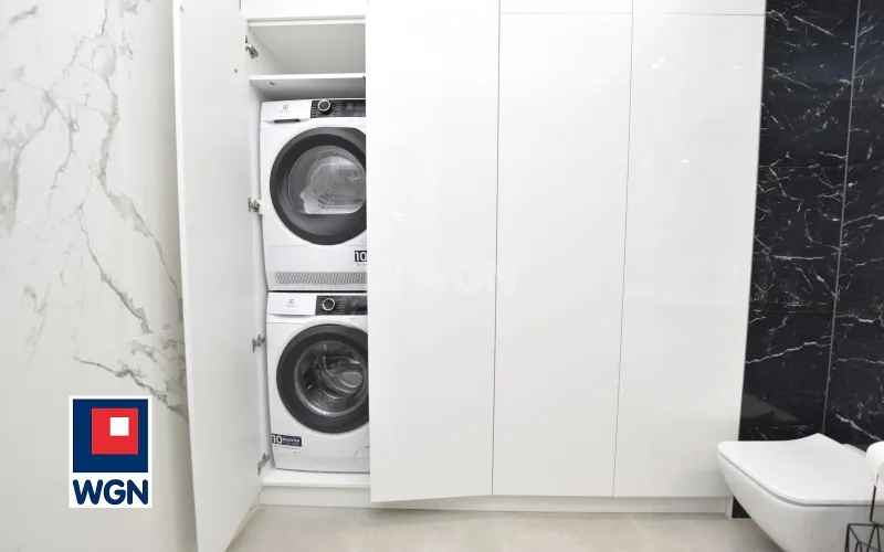 Mieszkanie na  wynajem Inowrocław - Solankowa Aleja - 3 Pokojowy Apartament blisko 70m2 w bloku z Windą,  - Miejscem w Hali garażowej i komórką lokatorską w Najlepszej Lokalizacji Inowrocławia 150 metrów od Parku Solankowego